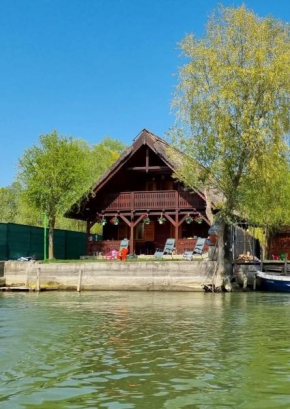 Гостиница Casa Agapie  Uzlina